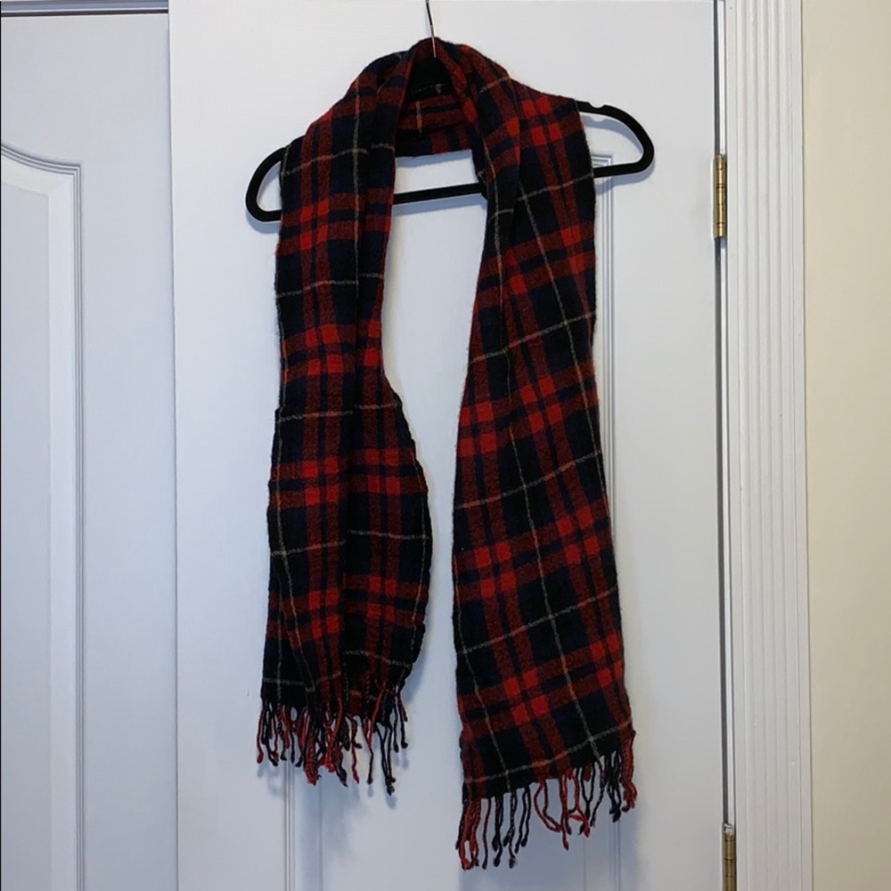 Plaid scarf